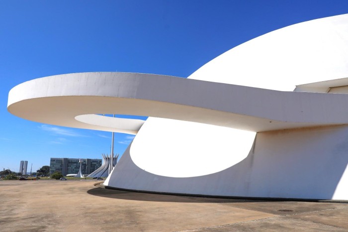 Museu Nacional da República recebe encontro sobre arte contemporânea