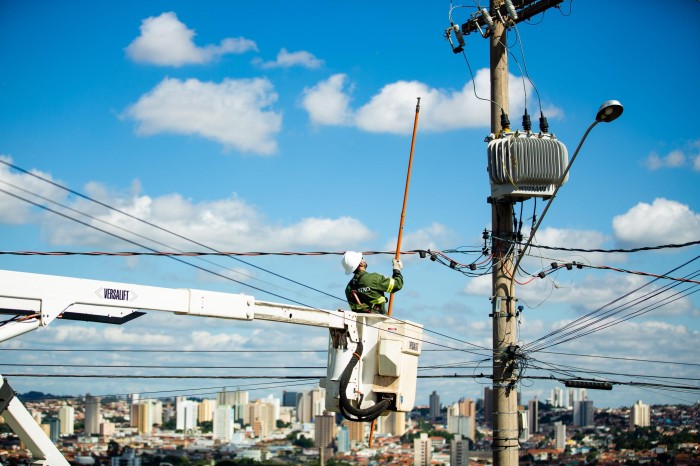 Desligamento programado de energia afeta quatro cidades nesta terça (4)