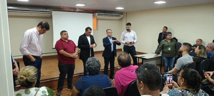Ipaam recebe donos e representantes de flutuantes em Assembleia Extraordinária