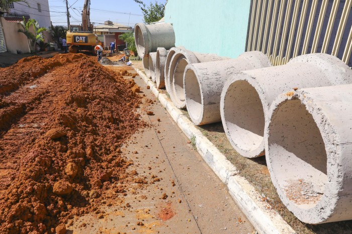 Condomínios de Vicente Pires recebem obras de drenagem e pavimentação