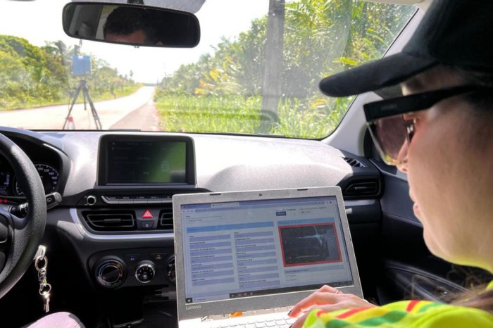 Detran usa radar educativo para alertar sobre excesso de velocidade na PA-124