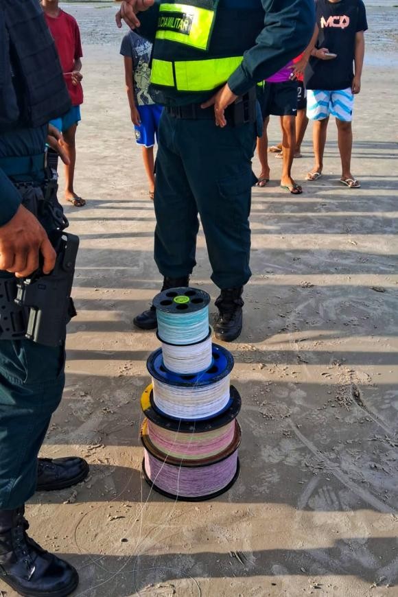 Polícia Militar apreende linhas cortantes na Praia do Crispim 