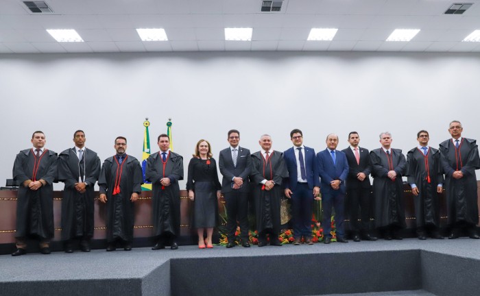 Governador Gladson Cameli prestigia posse dos novos juízes-membros efetivos do Tribunal Regional Eleitoral