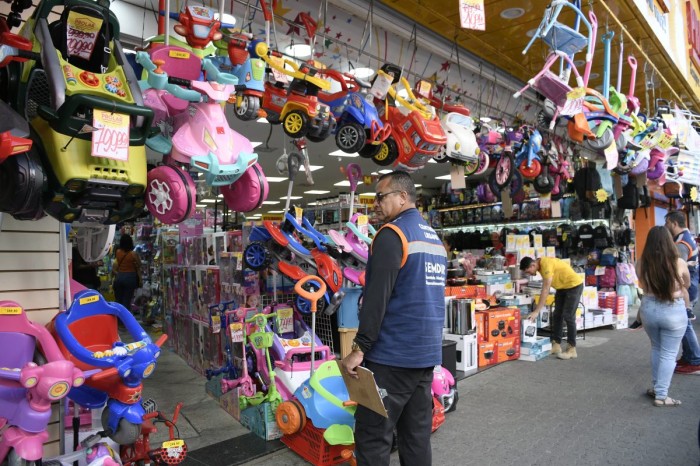 Operação “Nova Iguaçu Legal” vai organizar o Calçadão e centros comerciais da cidade