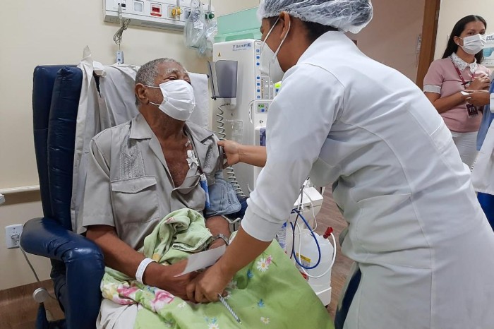 ‘Correio da Amizade’ fortalece afeto entre as pessoas no Hospital Abelardo Santos