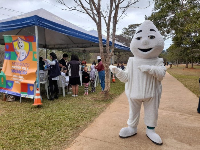 Vacinação no Zoológico traz prevenção contra gripe, covid e outras doenças