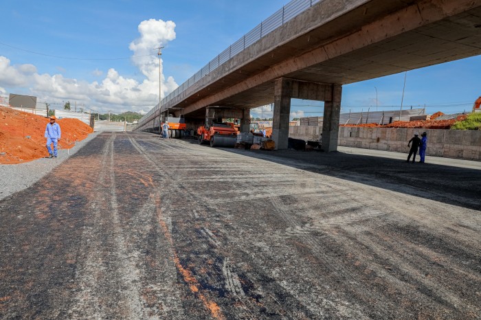Pistas do Túnel de Taguatinga são preparadas para pavimentação