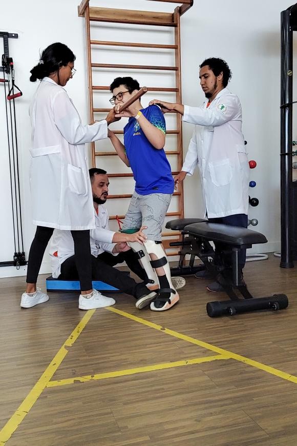 No CIIR, pacientes ganham autonomia por intermédio da Fisioterapia e Educação Física 