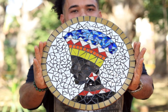 Carteira do Artesão abre oportunidades a pacientes de Caps do Riacho Fundo