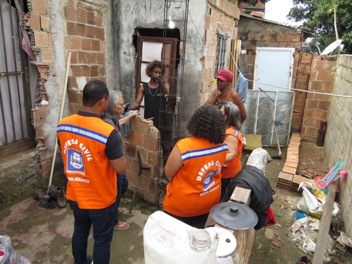 Defesa Civil de Nova Iguaçu faz ação do “Programa Comunidades Resilientes” no Morro do Jardim Carioca, no bairro da Posse