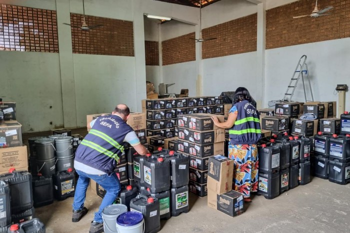 Sefa apreende 620 kg de óleo lubrificante de veículos em Dom Eliseu
