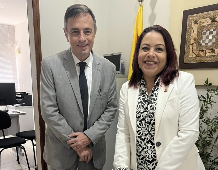 Procuradora-geral do Estado assina contrato para aquisição de imóvel onde funcionará a Procuradoria Regional em Brasília