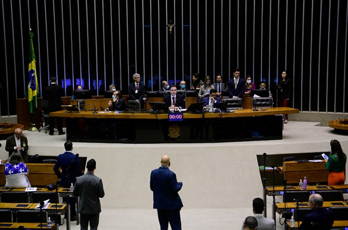 Em meio a expectativa sobre CPI, Congresso se reúne na quarta