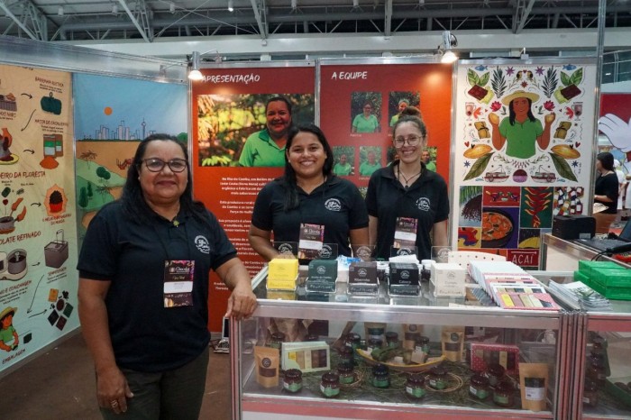 Primeira noite do Festival Internacional do Chocolate e do Cacau atrai grande público no Hangar