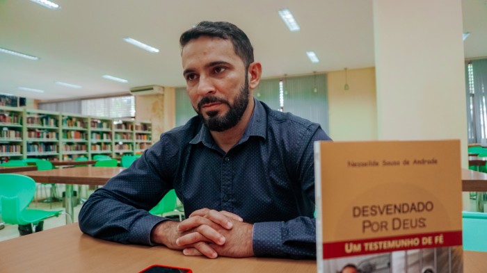 Ex-reeducando da penitenciária de Rio Branco lança livro intitulado Desvendado por Deus