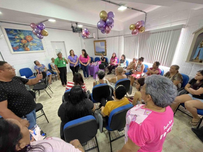 Agosto Lilás: SSP-AM e Instituto Mãos que Criam Arte promovem dia de embelezamento em casa de apoio a mulheres com câncer