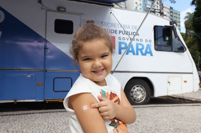 Sespa vacina mais de 200 pessoas contra 19 doenças na Praça da República