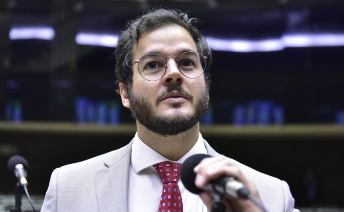 Mercado de trabalho para migrantes e refugiados é tema de audiência nesta quinta
