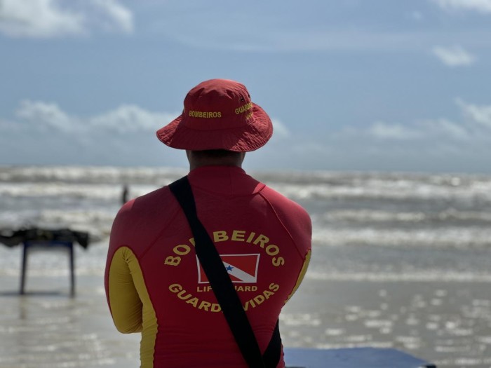 Esquema de segurança é reforçado nas praias no feriado de Tiradentes