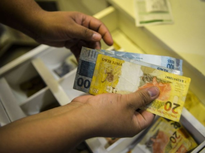 Projeto abre crédito para pagamento de saldos do PIS/Pasep