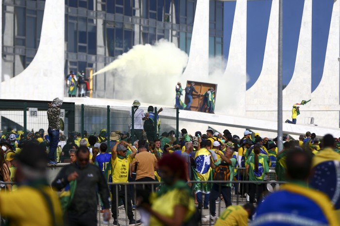 GSI divulga imagens do dia da invasão no Palácio do Planalto