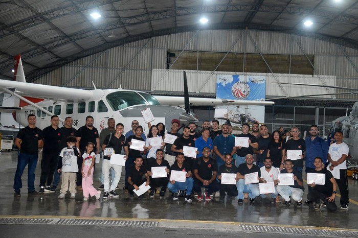Sectet certifica 40 alunos do curso Técnico em Mecânica de Aeronaves