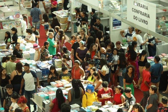 26ª Feira do Livro e das Multivozes registra mais de 450 mil visitantes e R$ 18 milhões em negócios  